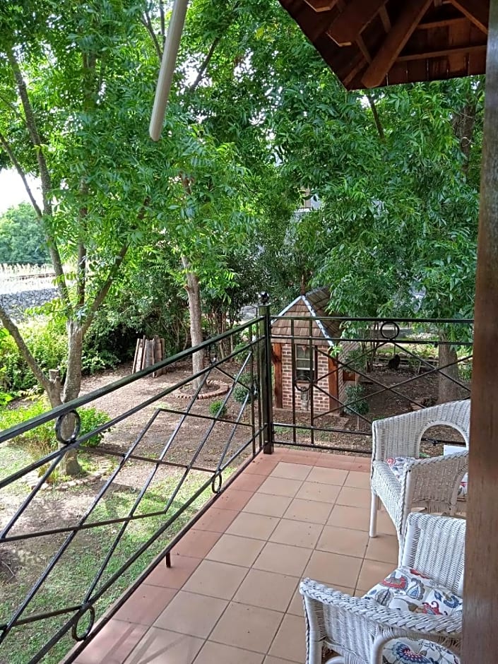 Fleur Bleue & The Timber Frame