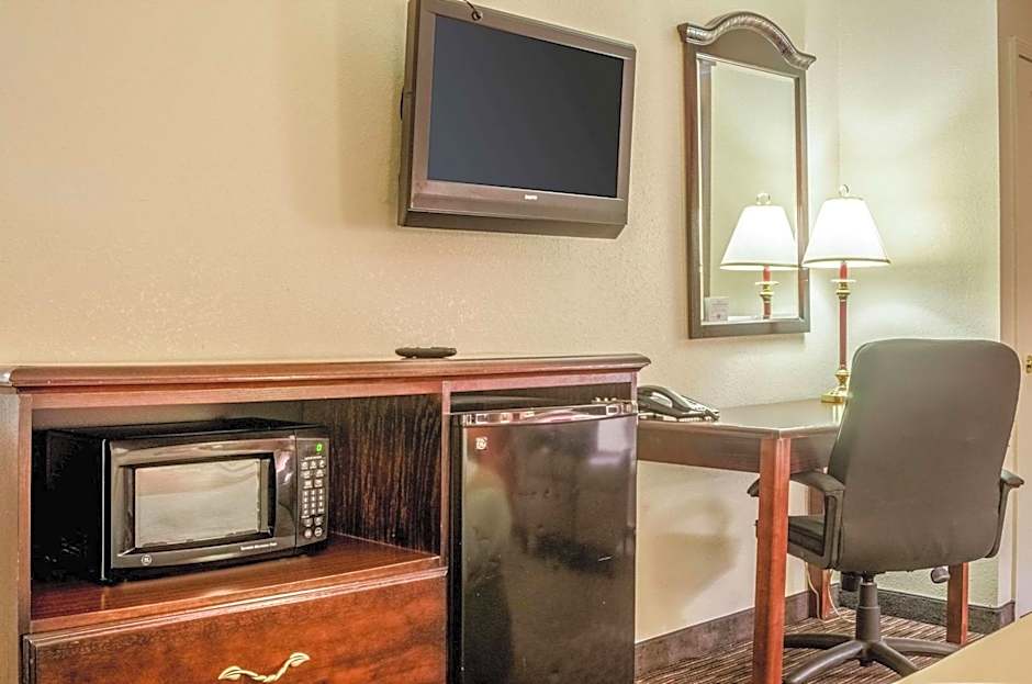 Quality Inn South