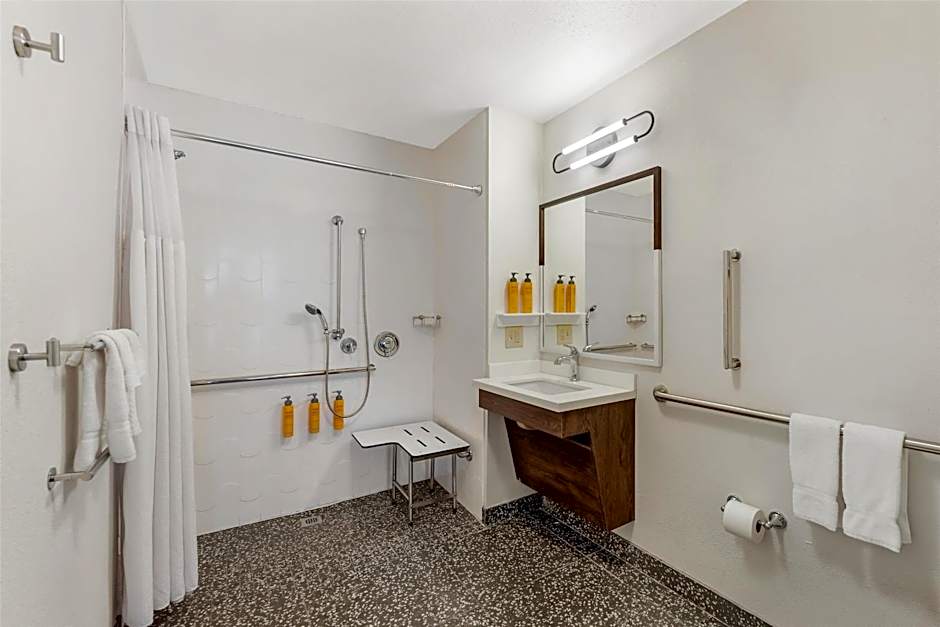 Sonesta ES Suites Austin The Domain Area