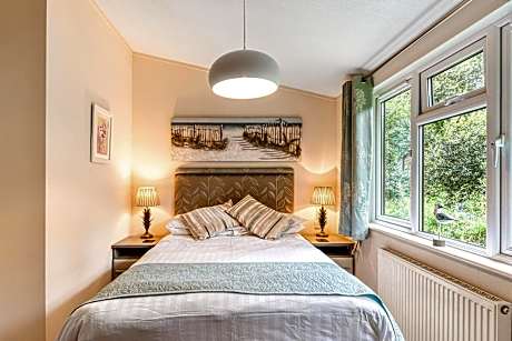Chalet-Superior-Ensuite-Oak Lodge
