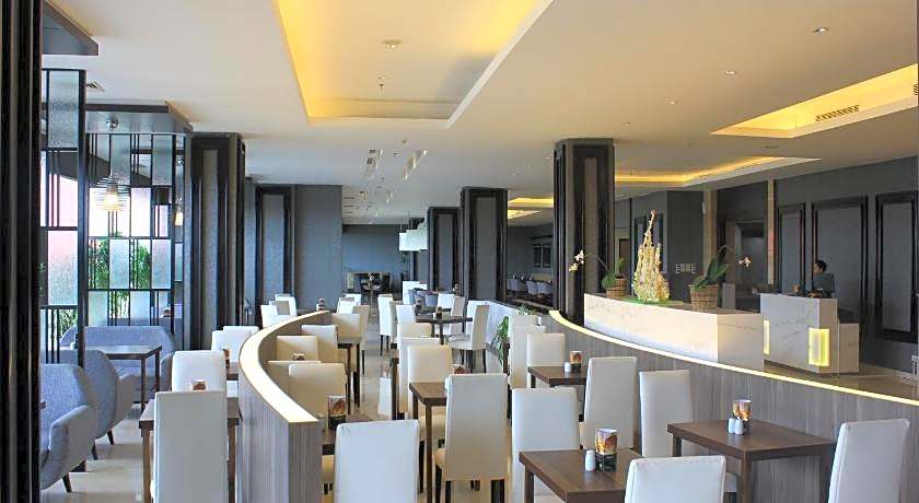 Grand Mercure Solo Baru