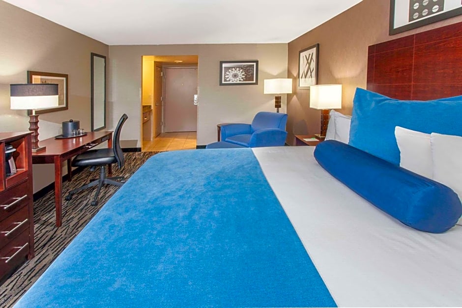 Wyndham Garden Elk Grove Village - O'Hare