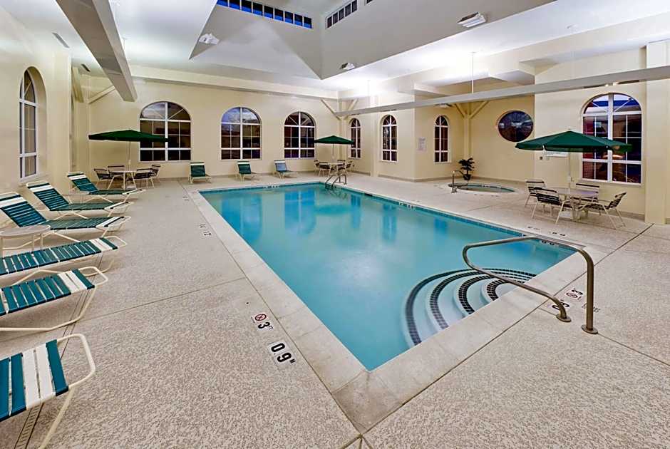 Hawthorn Suites by Wyndham Louisville East