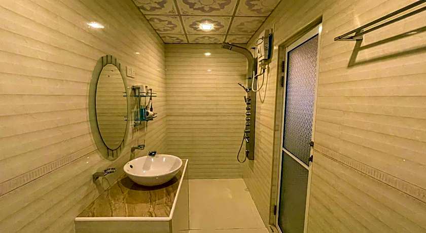 Summer Vibes Beach Front Maldives