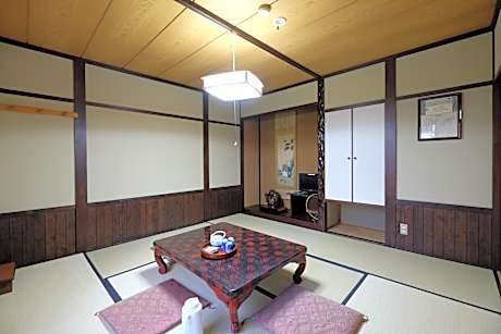 Japanese-Style Standard Room with Mountain View