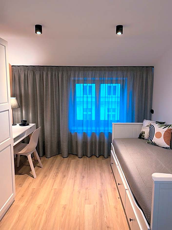 Home & Travel Apartments - AC - Parking - City Centre - Manufaktura - OFF Piotrkowska - EC1 - ATLAS Arena - Orientarium - Monopolis