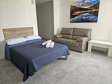 Triple Room (3 Adults)