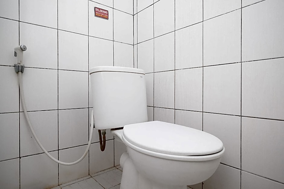 RedDoorz near RS Permata Medika Ngaliyan Semarang