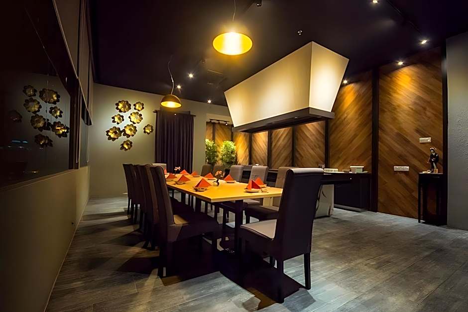 Kinta Riverfront Hotel & Suites