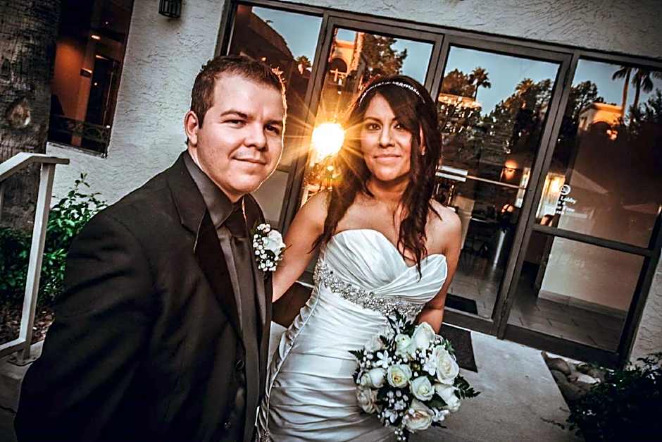 DoubleTree By Hilton Suites Tucson Airport