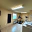 Cobblestone Hotel & Suites - Knoxville