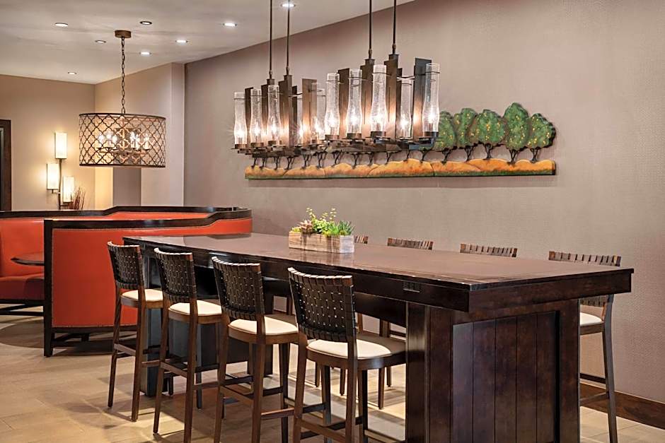 Marriott Riverside at the Convention Center