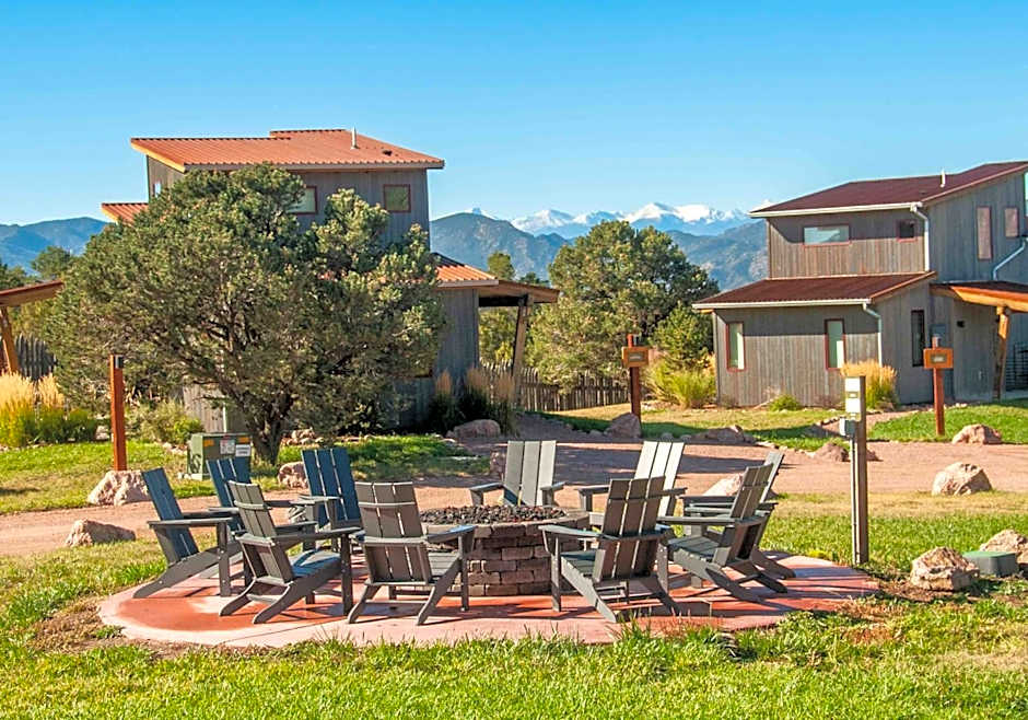 Royal Gorge Cabins