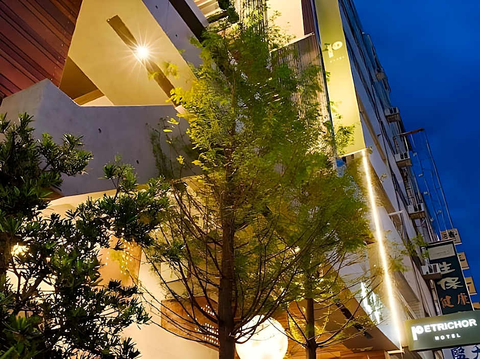 CHECK inn Taichung Zhongshan