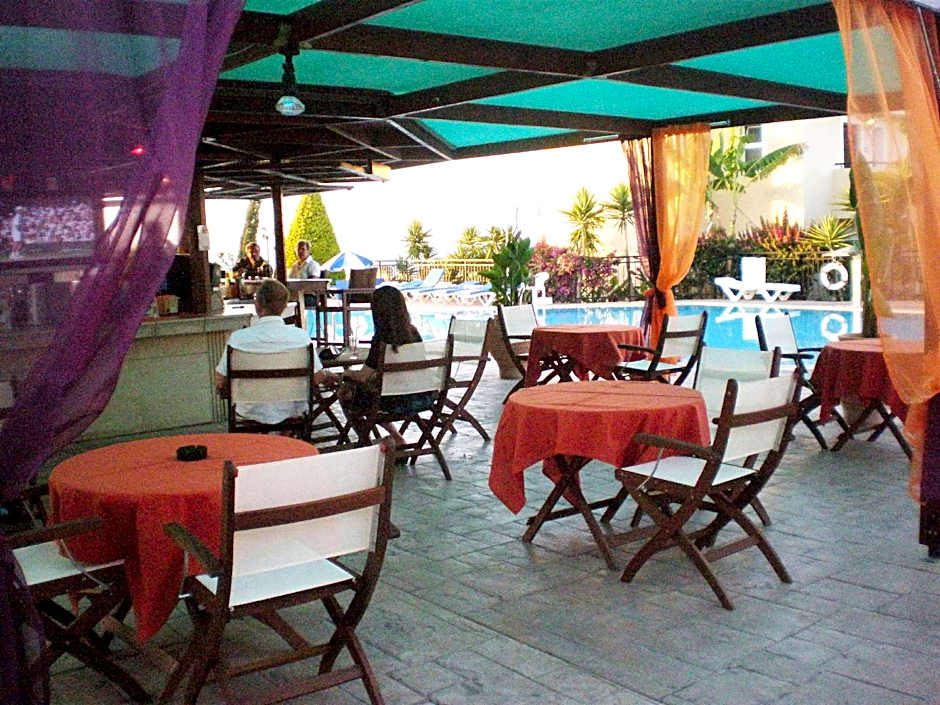 Akamanthea Holiday Village