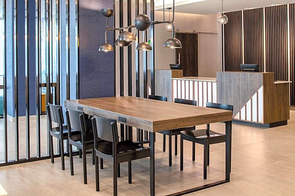 La Quinta Inn & Suites by Wyndham Spokane Downtown