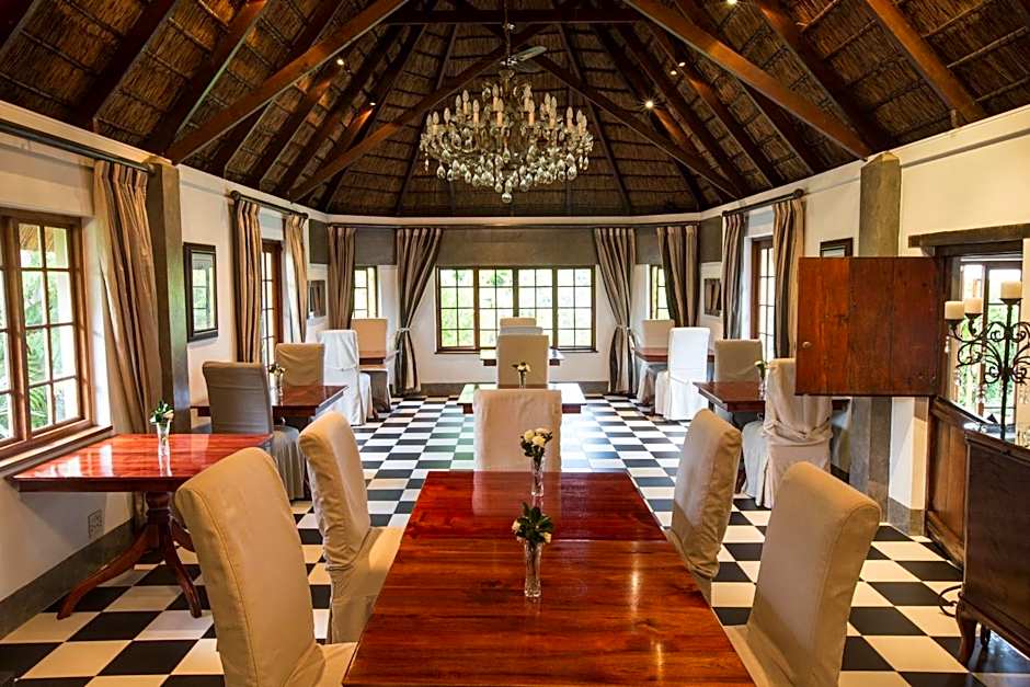 Hunters Country House