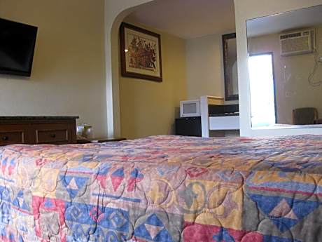 Queen Room - Disability Access