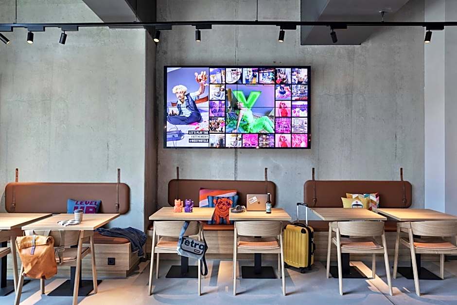Moxy Hamburg City