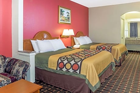 2 Queen Beds Studio Suite Non-Smoking