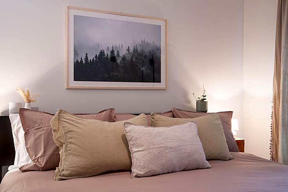 Powder Village Retreat by Revelstoke Vacations