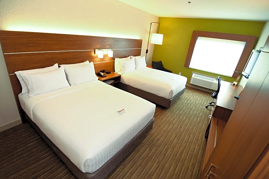 Holiday Inn Express Hotel & Suites Port Clinton-Catawba Island, an IHG Hotel