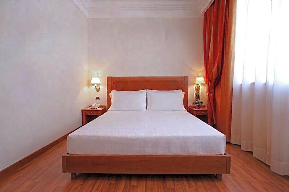Pinewood Hotel Rome