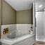 Best Western Plus Georgetown Inn & Suites