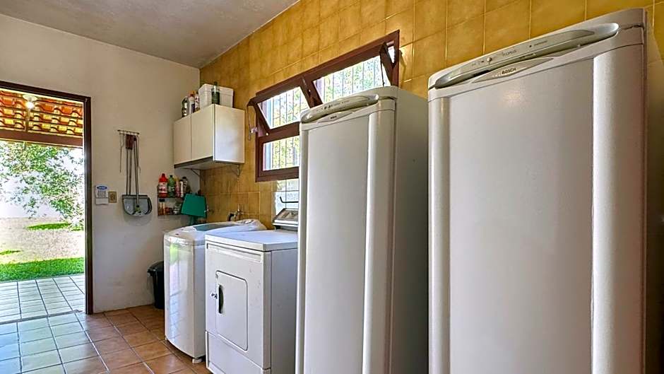 Casa Aconchegante a 100 metros da praia - NDI006