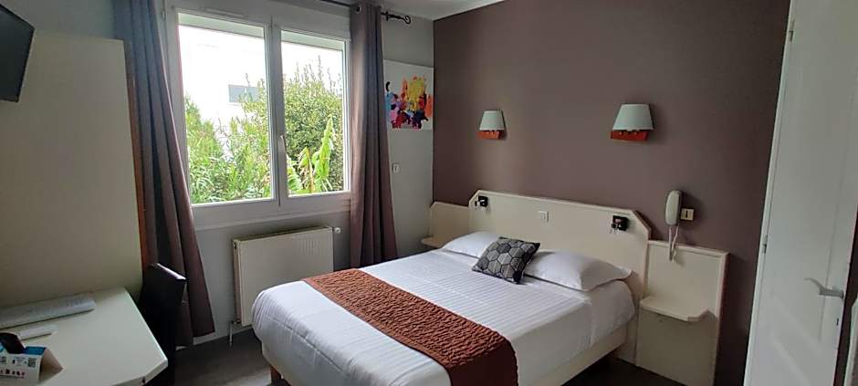 Logis Hôtel Les Bleuets