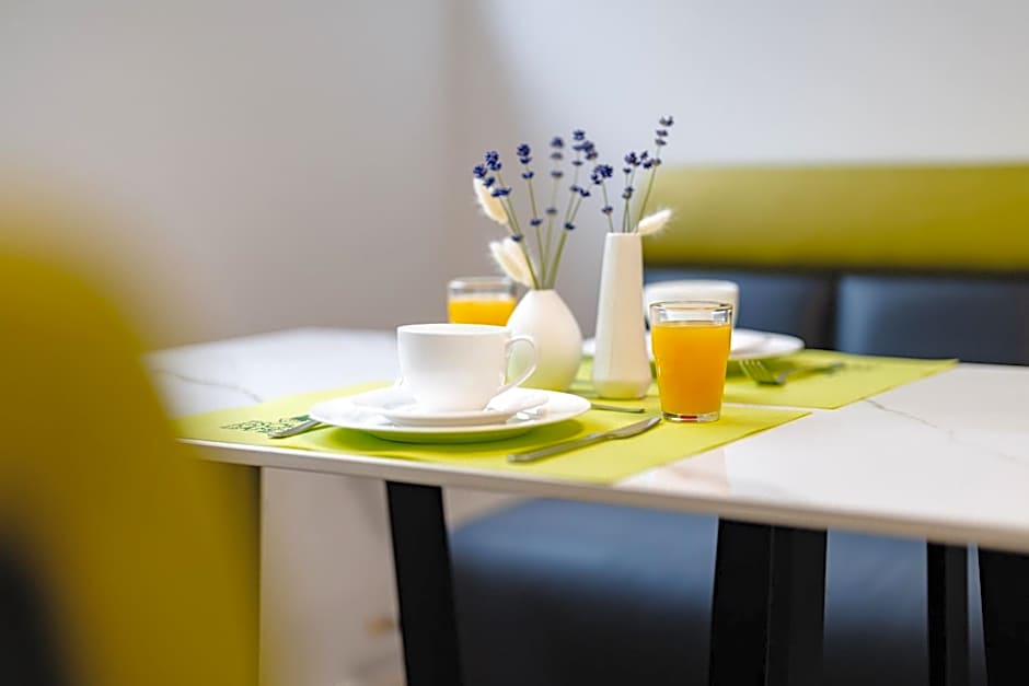 Sonnenschein Hotel & Apartments
