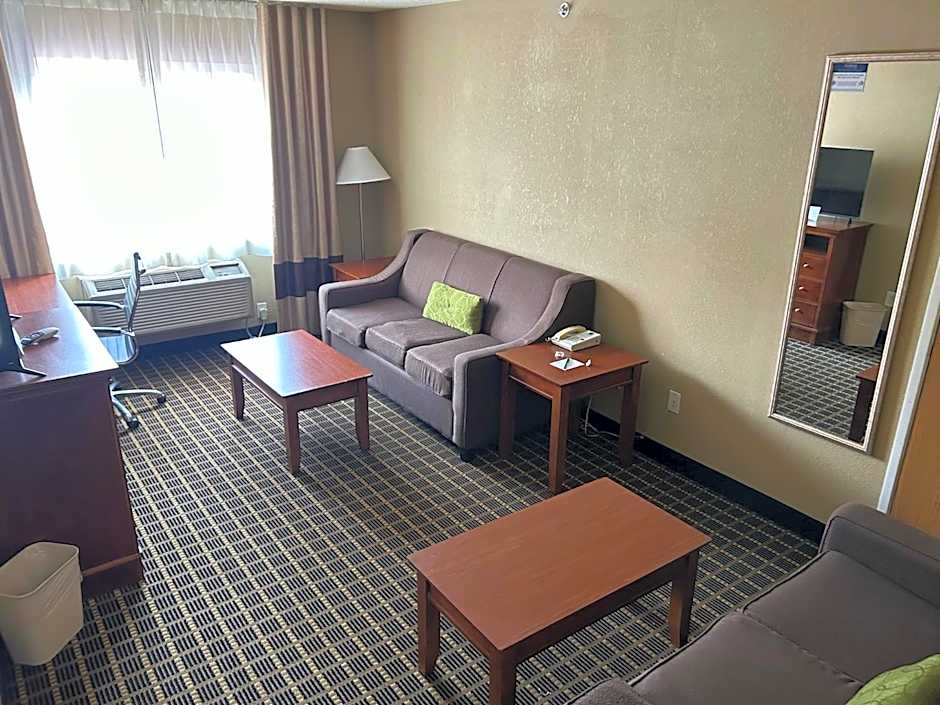 Quality Inn & Suites Bradford
