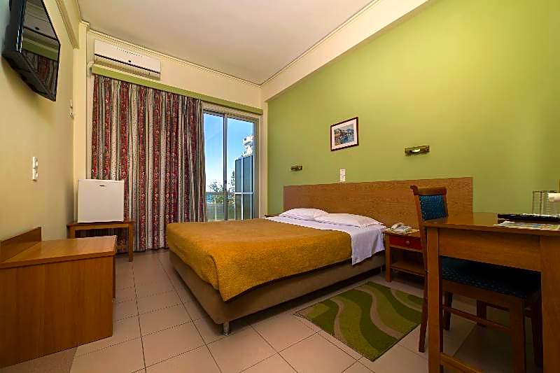 Delfini Hotel Patras