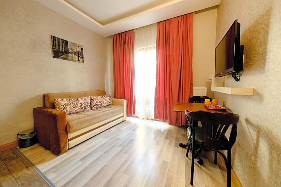 Taksim Celebi Suites