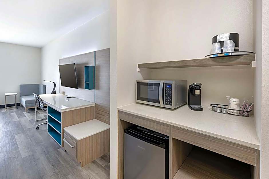 Best Western Plus Executive Residency Carlsbad Hotel