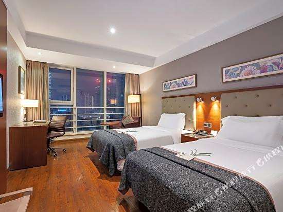 Yizhishang Hotel (Ningbo Old Bund Sanjiangkou River View Branch)