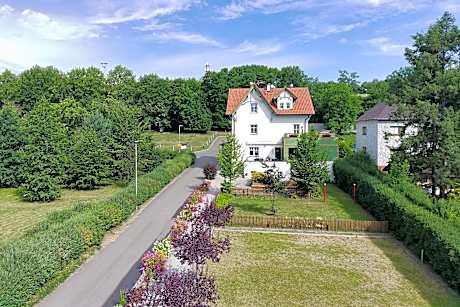 HOTEL U PARKU