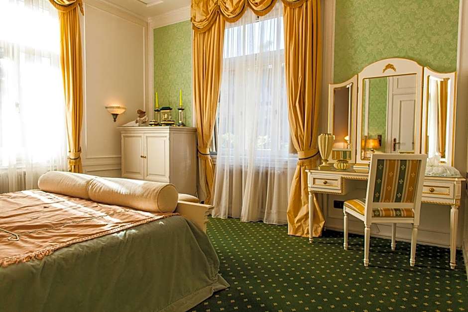 TB Palace Hotel & SPA