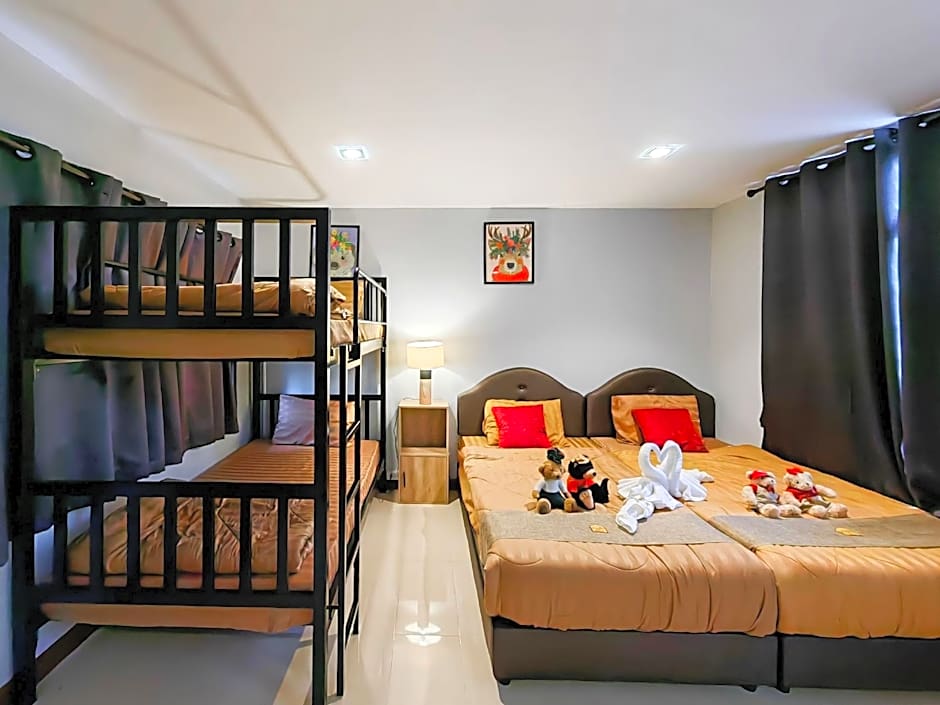 Trang Villa Hotel and Water Park