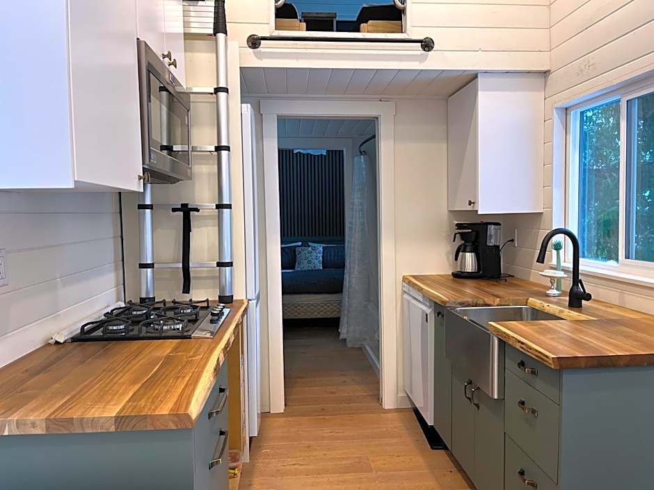 Malaspina Strait Tiny Home
