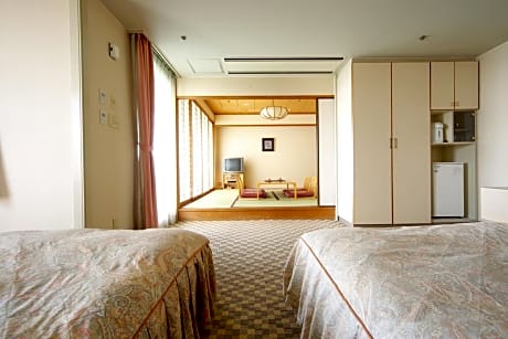 Room with Tatami Area with Sea View - Smoking