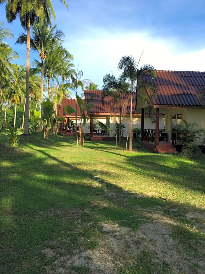 Golden Coconut Resort