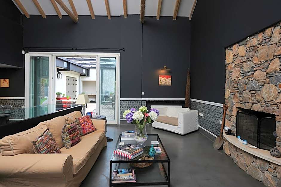 Varaba Country House