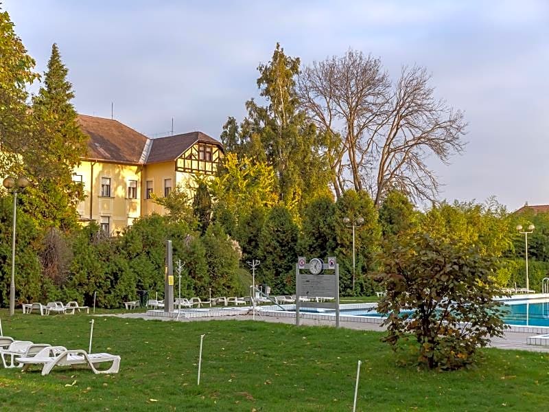 Hunguest Hotel Helios