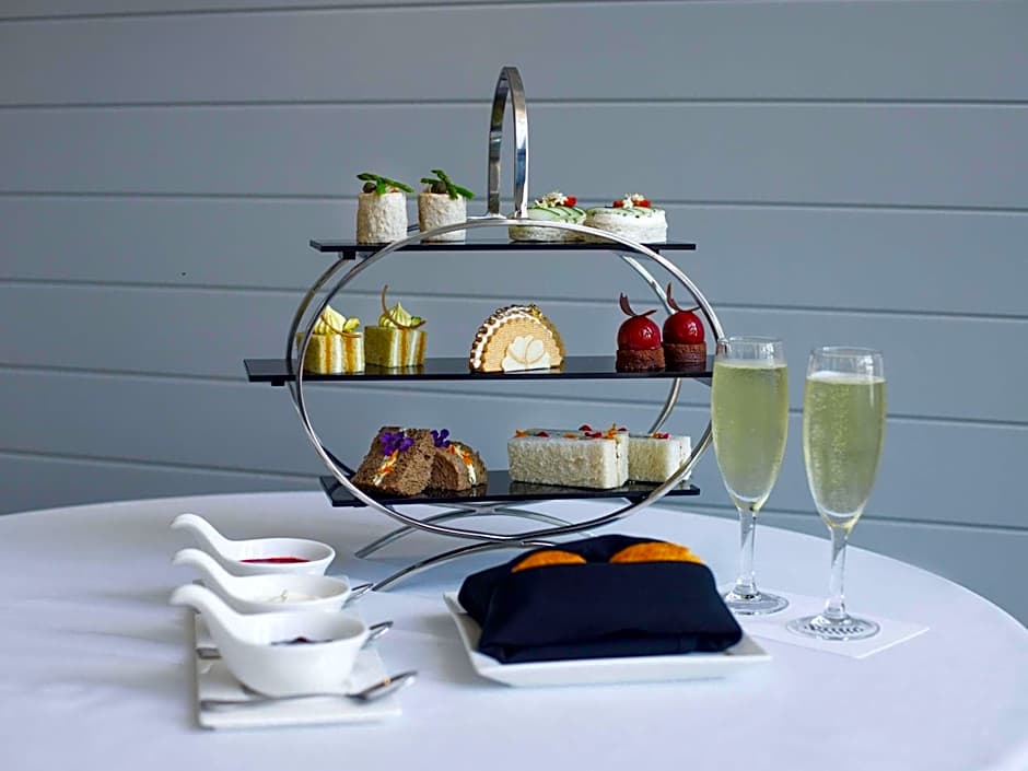 Pullman Cairns International