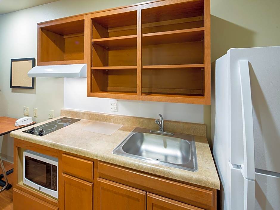 WoodSpring Suites Kansas City Lenexa