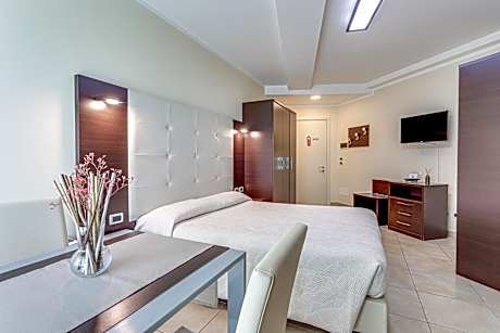 Hotel-Residence- Le Dune Breakfast & private beach included