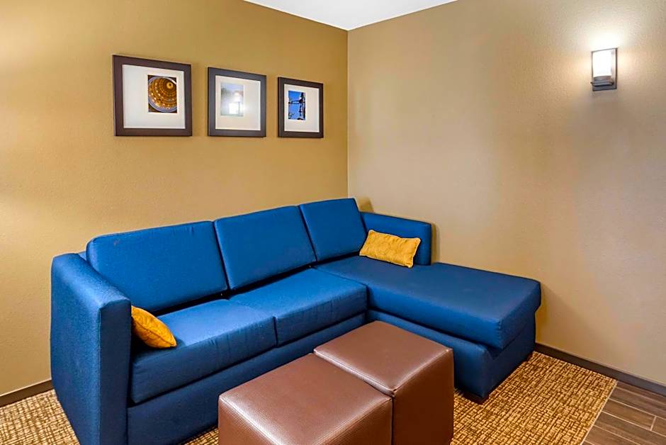 Comfort Suites Midland West