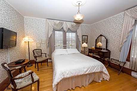 Superior Queen Room
