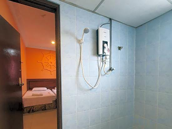 Highway Budget Hotel